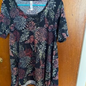 LulaRoe Perfect T